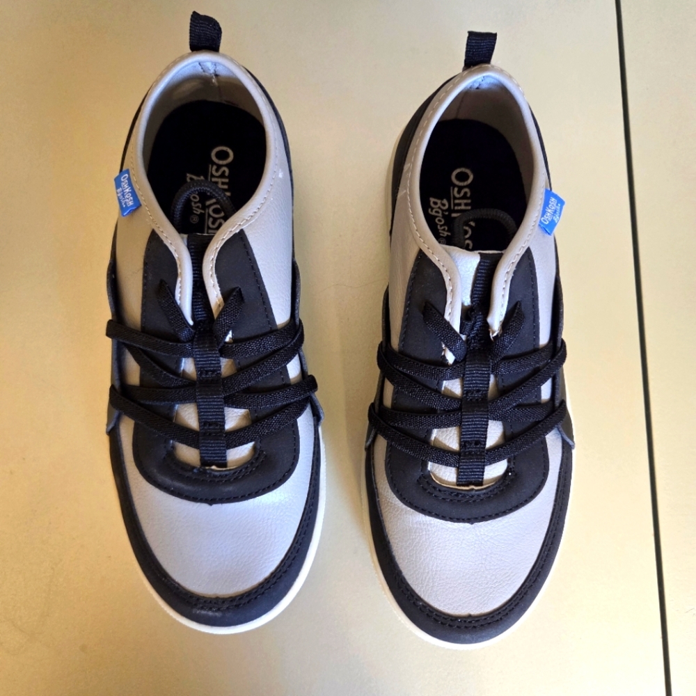 NWOT OshKosh B'Gosh Slip-on Sneaker - Sz 3